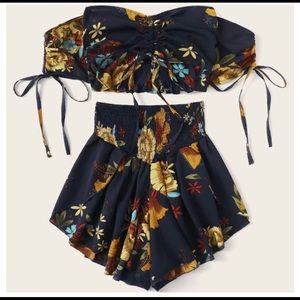 Off Shoulder Floral Print Top With Shorts